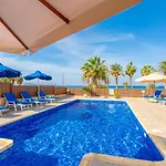 Seashore One Villa *