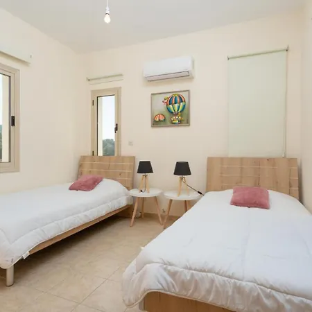 Seashore One * Пафос