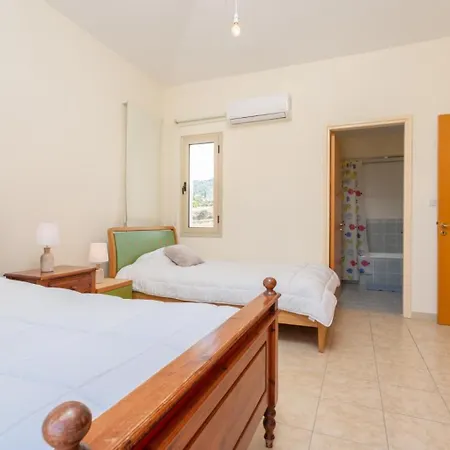 Seashore One Пафос