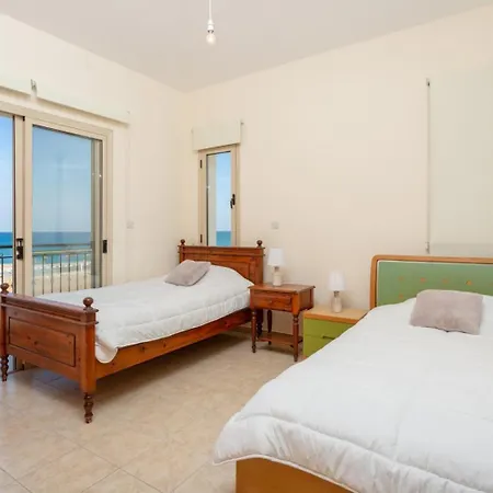 Villa Seashore One *