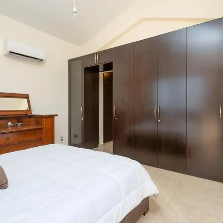 Villa Seashore One *